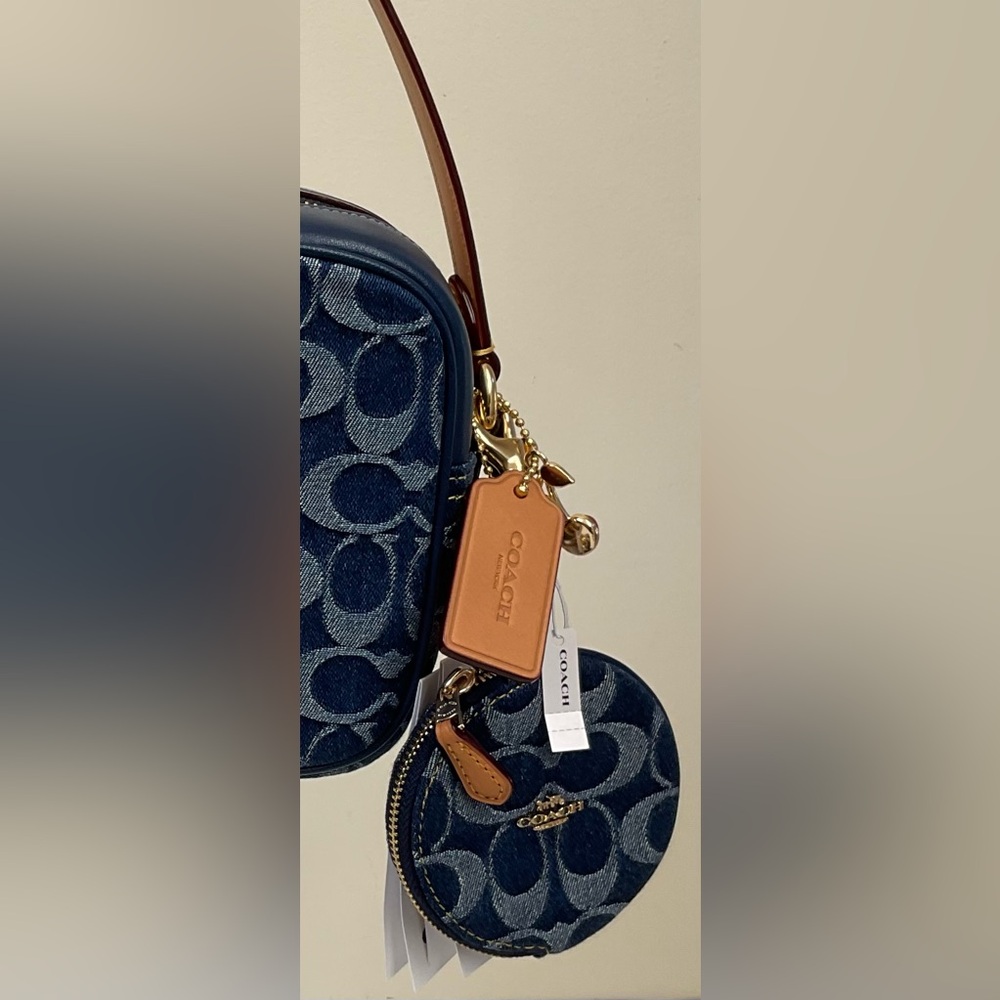 Coach CZ256 Circular Coin Pouch Bag Charm in Signature Denim - Picture 4 of 4